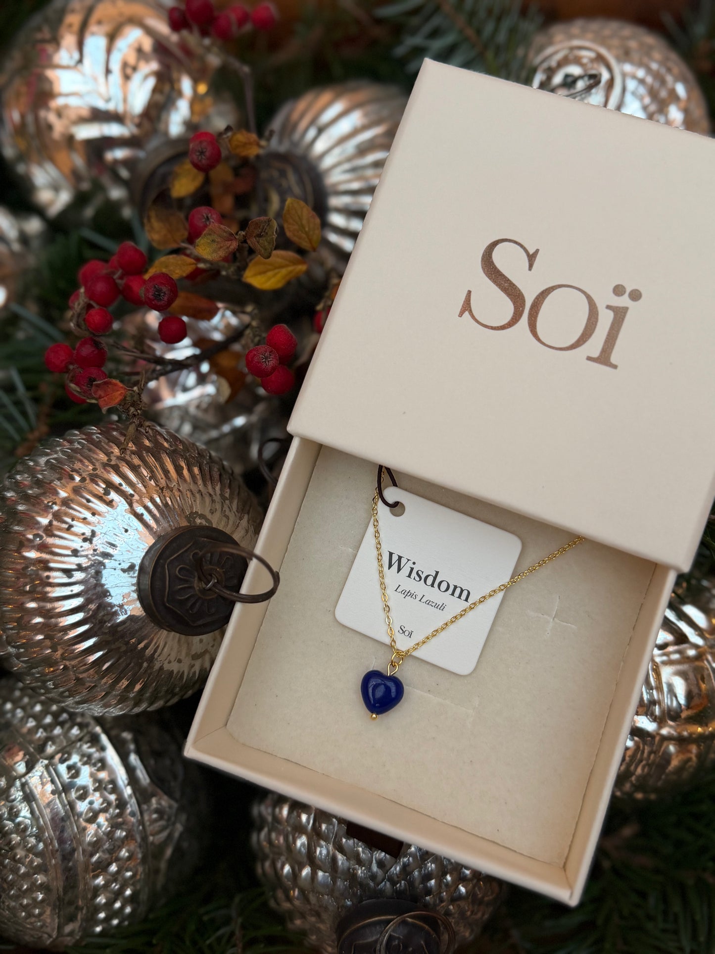 Alma Heart Gold Necklace in Lapis Lazuli