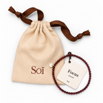 Petite garnet bracelet in Soï gift packaging
